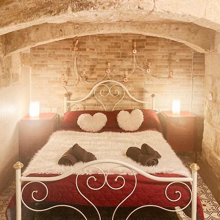 Malta'S Naughtiest Cabaret Apartman Floriana Kültér fotó