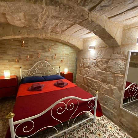 Malta'S Naughtiest Cabaret Apartman Floriana Kültér fotó