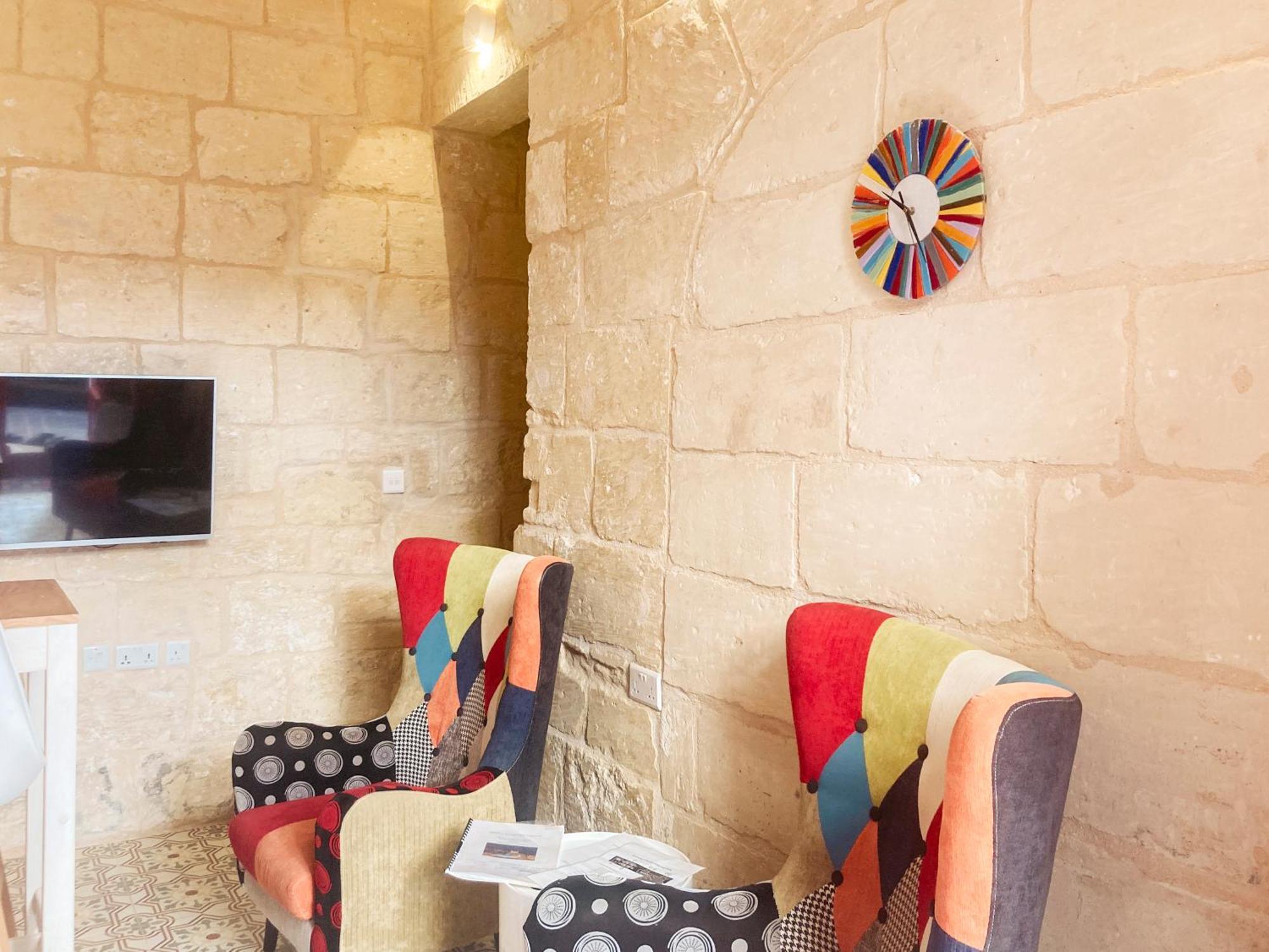 Malta'S Naughtiest Cabaret Apartman Floriana Kültér fotó