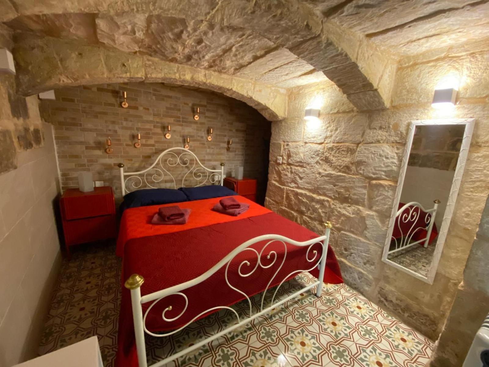 Malta'S Naughtiest Cabaret Apartman Floriana Kültér fotó
