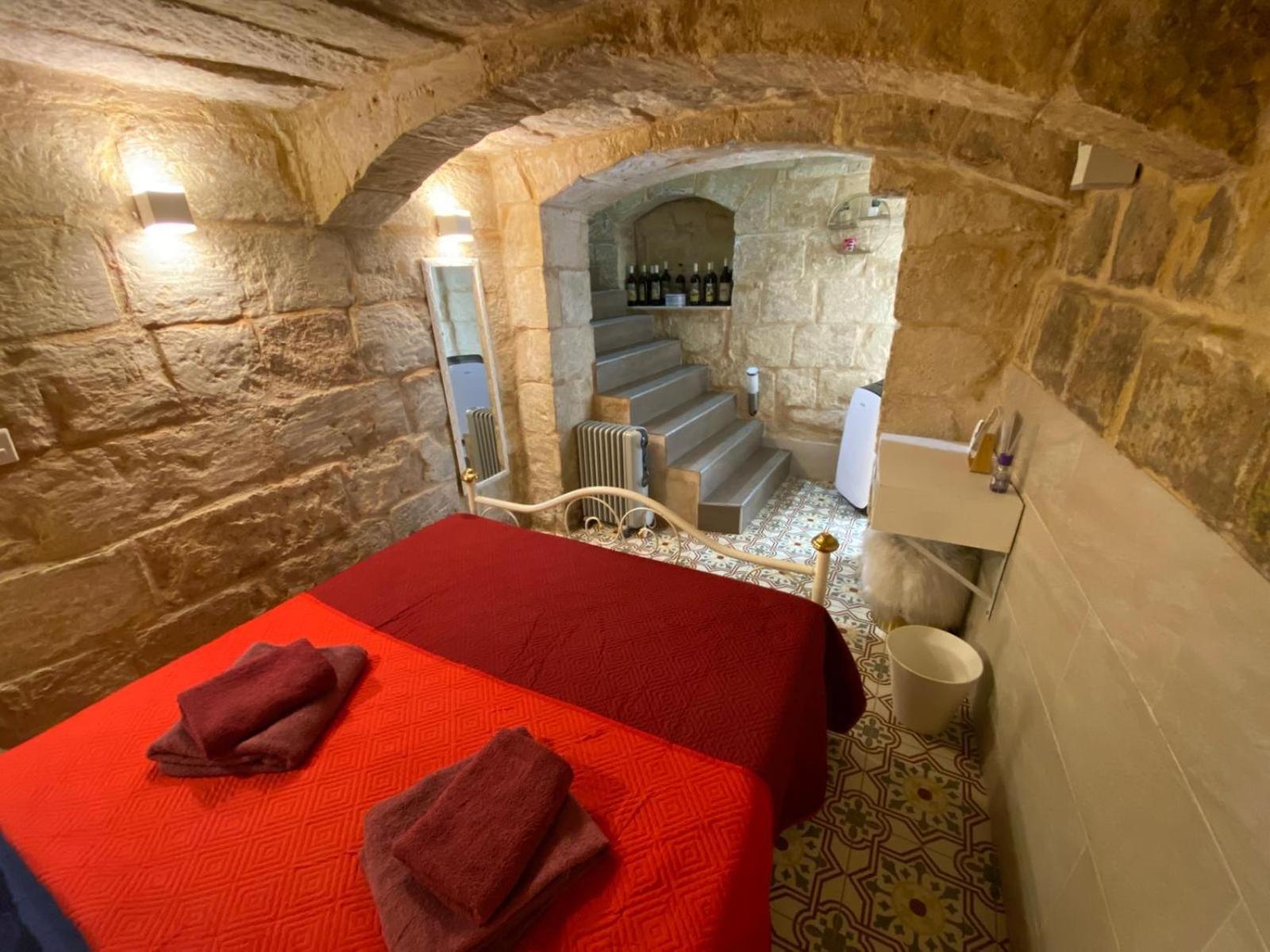 Malta'S Naughtiest Cabaret Apartman Floriana Kültér fotó