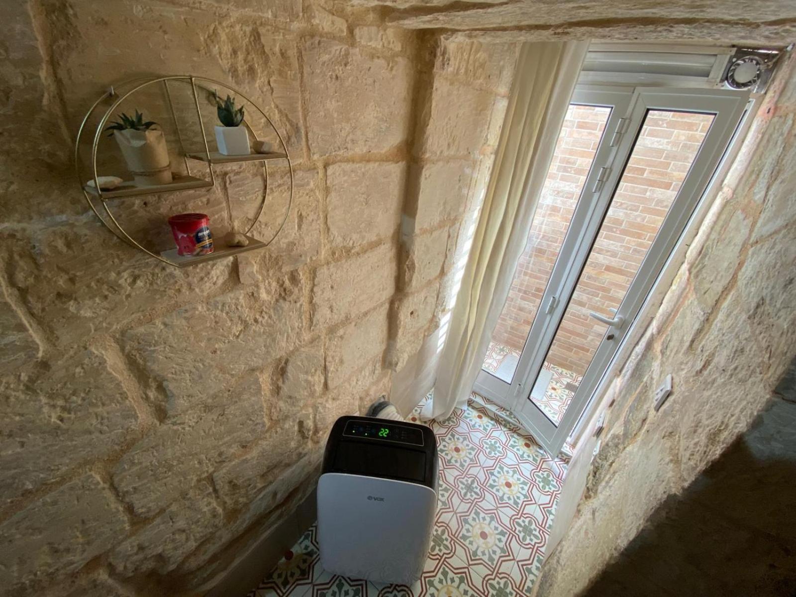 Malta'S Naughtiest Cabaret Apartman Floriana Kültér fotó